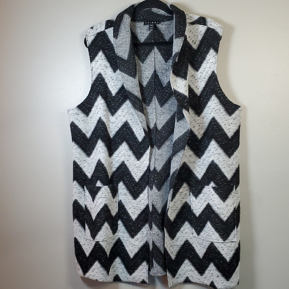 TRIBAL Chevron Patterned Long Flowy Vest. XL